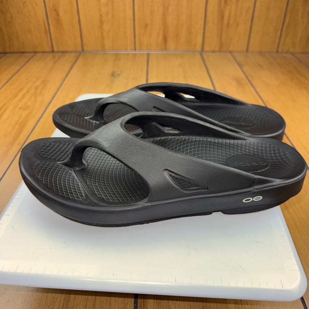 OOFOS OOriginal Recovery Sandals Black Mens 12 Womens 14 Thong Flip Flops